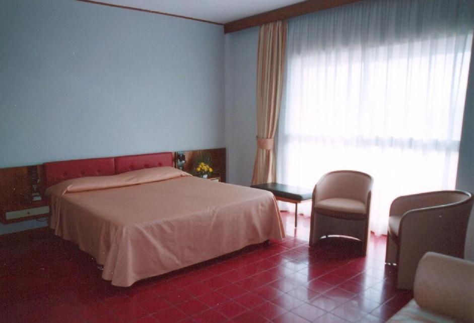 Park Hotel Baia Domizia Chambre photo