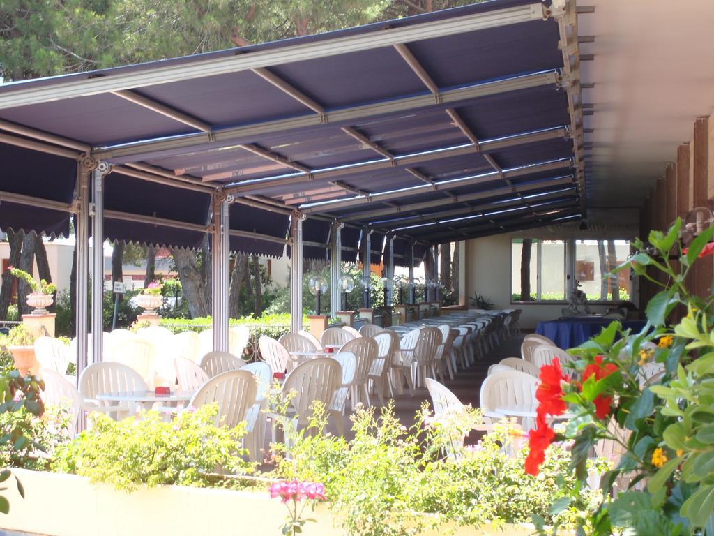 Park Hotel Baia Domizia Extérieur photo