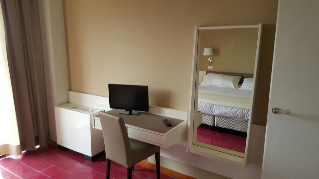 Park Hotel Baia Domizia Extérieur photo